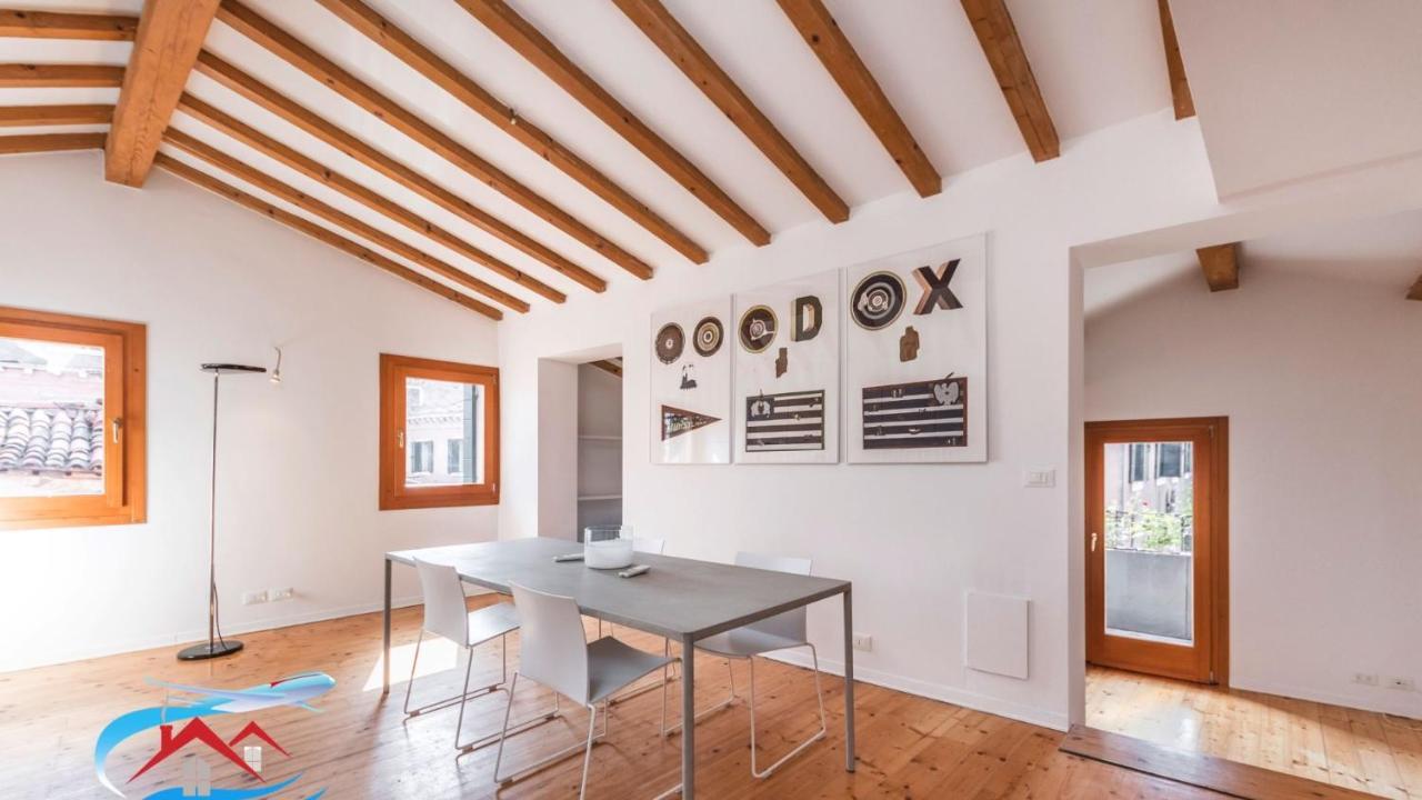 Apartamento Au Nom De La Rose *